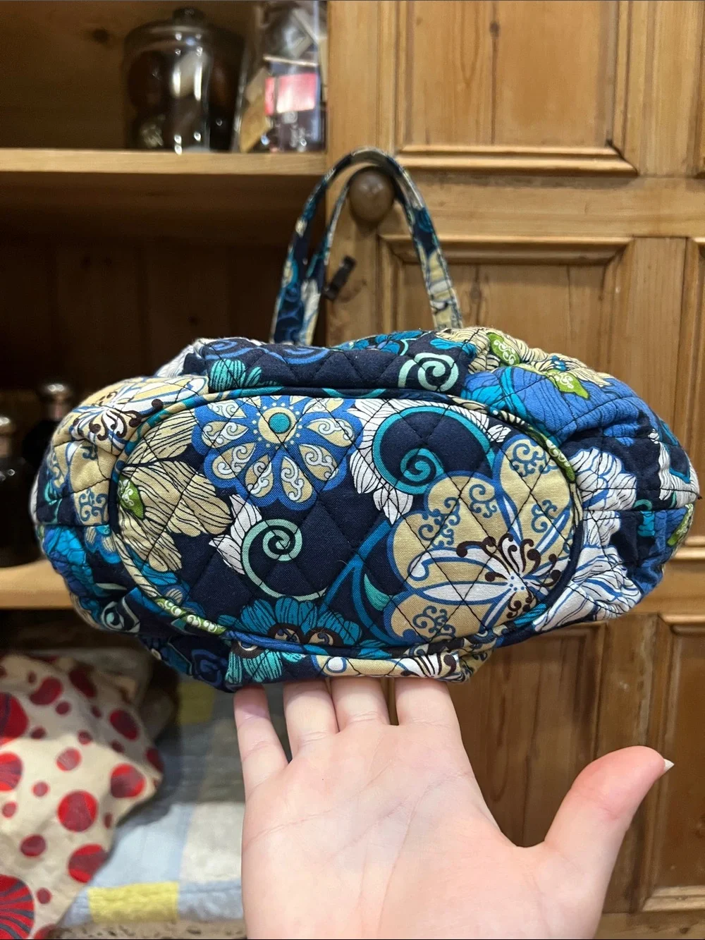 Vera Bradley Bucket Tote in Retired Mod Floral Blue Pattern